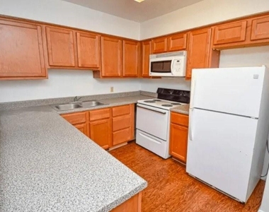 3444 Depot St - Photo Thumbnail 3