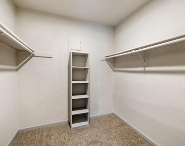 8701 Town Park Drive - Photo Thumbnail 8