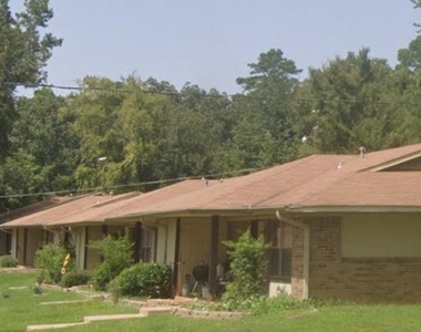 1001 Lakeview Dr - Photo Thumbnail 3