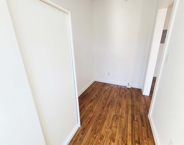 403 Hancock Street - Photo Thumbnail 6