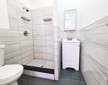 403 Hancock Street - Photo Thumbnail 7
