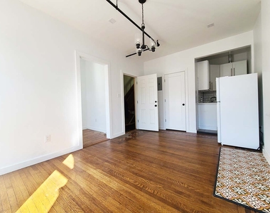 403 Hancock Street - Photo Thumbnail 1