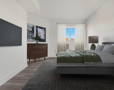 2nd Avenue - Photo Thumbnail 7