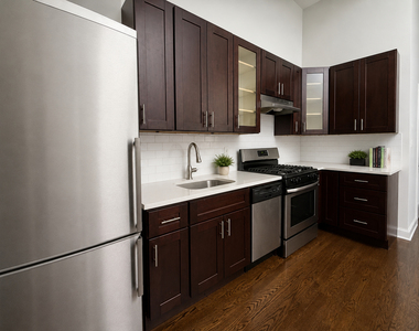 884 Franklin Avenue - Photo Thumbnail 1