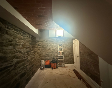 246 Mott Street - Photo Thumbnail 11