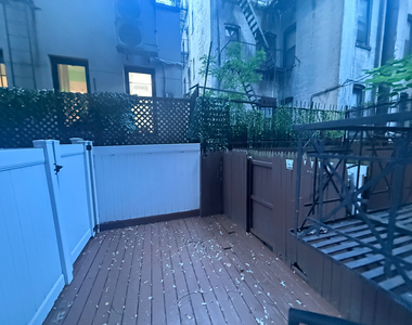 246 Mott Street - Photo Thumbnail 5