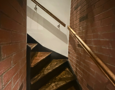 246 Mott Street - Photo Thumbnail 8