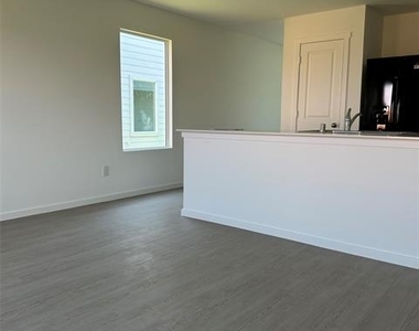 812 Sandhill Crane Lane - Photo Thumbnail 12