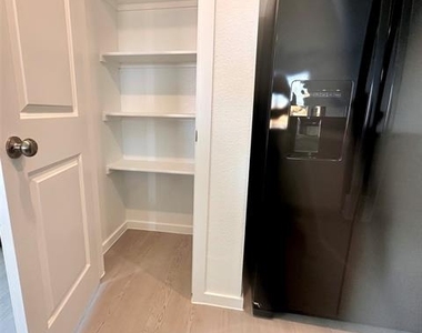 812 Sandhill Crane Lane - Photo Thumbnail 11