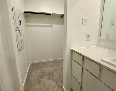 812 Sandhill Crane Lane - Photo Thumbnail 25