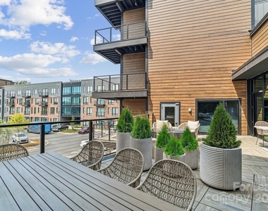 1028 Stitch Bend Way - Photo Thumbnail 6
