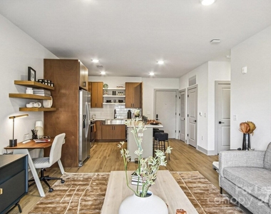 1028 Stitch Bend Way - Photo Thumbnail 15
