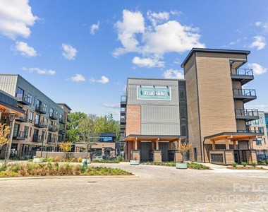 1028 Stitch Bend Way - Photo Thumbnail 2