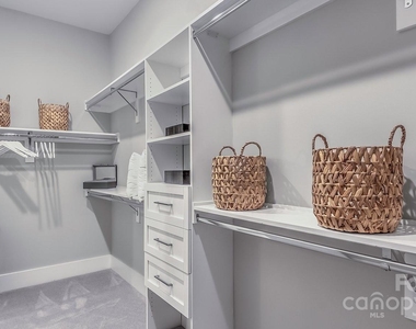 2426 Vail Avenue - Photo Thumbnail 16