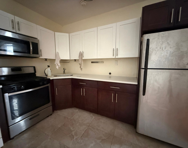 62 Clarkson Avenue - Photo Thumbnail 4