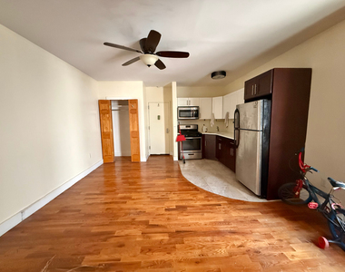 62 Clarkson Avenue - Photo Thumbnail 1