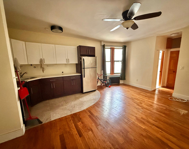 62 Clarkson Avenue - Photo Thumbnail 3