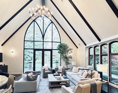 530 Hawthorn Road - Photo Thumbnail 9