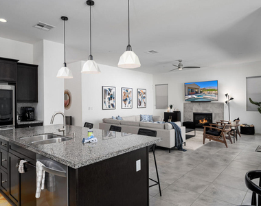 67372 Zuni Court - Photo Thumbnail 11
