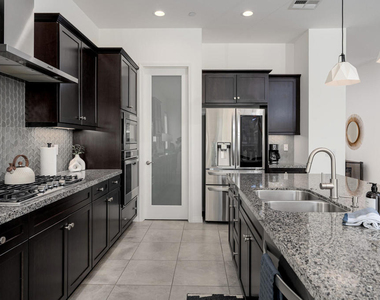 67372 Zuni Court - Photo Thumbnail 12
