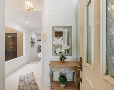 41484 Woodhaven Drive Drive W - Photo Thumbnail 4