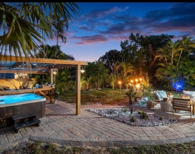 727 S Lake Drive - Photo Thumbnail 19