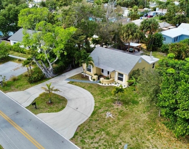 727 S Lake Drive - Photo Thumbnail 33