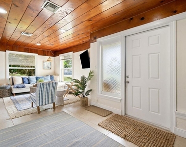 727 S Lake Drive - Photo Thumbnail 27