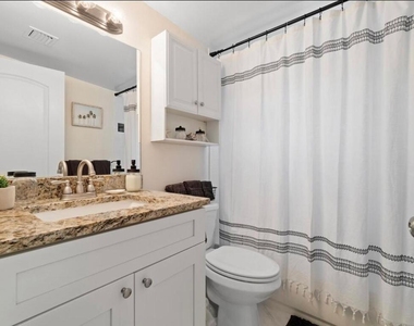 727 S Lake Drive - Photo Thumbnail 12
