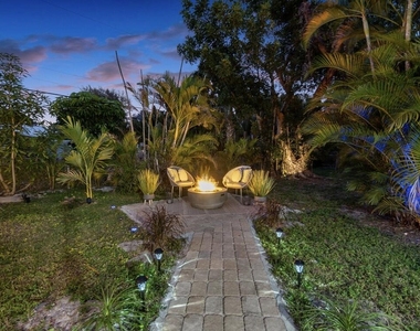 727 S Lake Drive - Photo Thumbnail 18