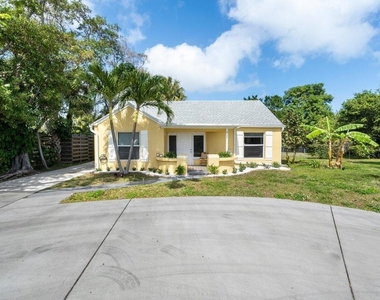 727 S Lake Drive - Photo Thumbnail 36
