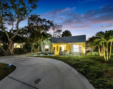 727 S Lake Drive - Photo Thumbnail 4