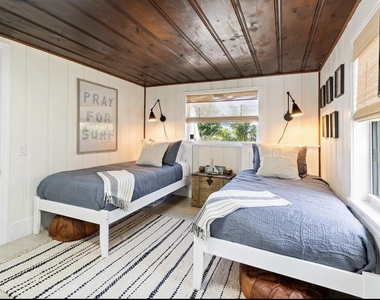 727 S Lake Drive - Photo Thumbnail 16