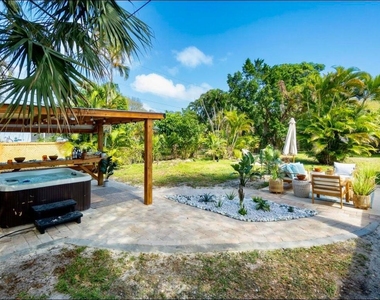 727 S Lake Drive - Photo Thumbnail 24
