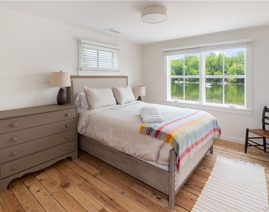 24 Cove Road - Photo Thumbnail 17