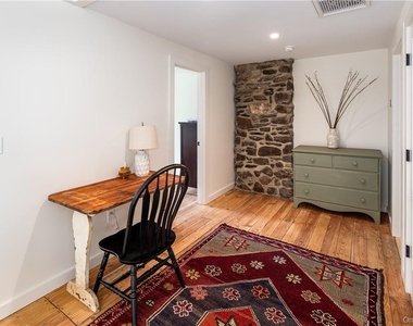 24 Cove Road - Photo Thumbnail 15