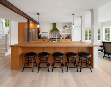 24 Cove Road - Photo Thumbnail 9