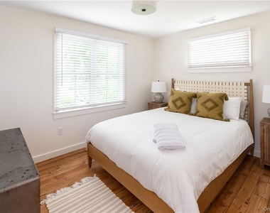 24 Cove Road - Photo Thumbnail 16