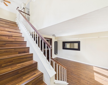 2529 Rio Grande St - Photo Thumbnail 12