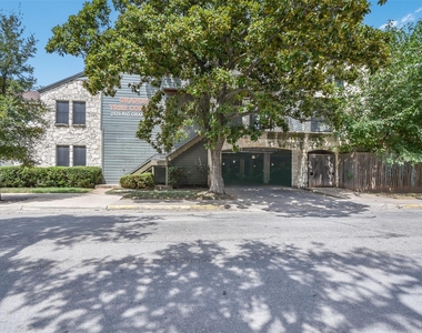 2529 Rio Grande St - Photo Thumbnail 27