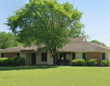 920 E Sumpter - Photo Thumbnail 1