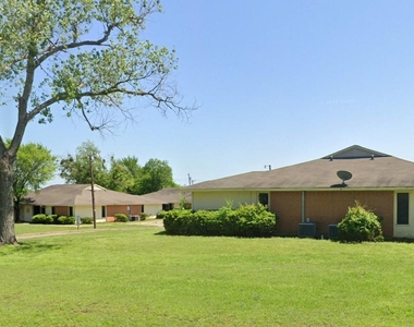 920 E Sumpter - Photo Thumbnail 5