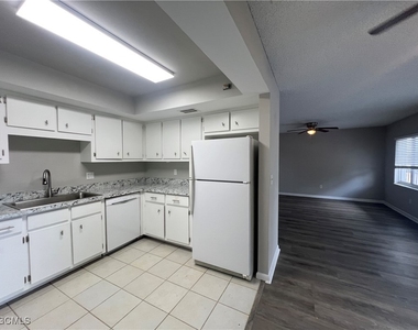 639 Se 13th Avenue - Photo Thumbnail 5