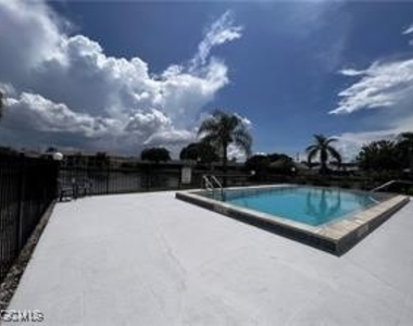639 Se 13th Avenue - Photo Thumbnail 21