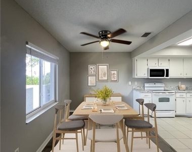 639 Se 13th Avenue - Photo Thumbnail 2