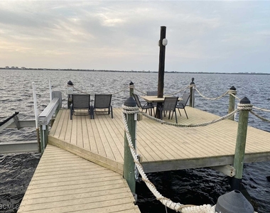 252 Bayshore Drive - Photo Thumbnail 25
