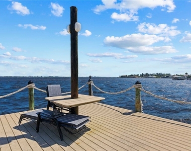 252 Bayshore Drive - Photo Thumbnail 21