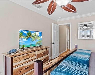 252 Bayshore Drive - Photo Thumbnail 13