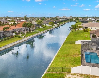 1137 Sw 18th Court - Photo Thumbnail 27
