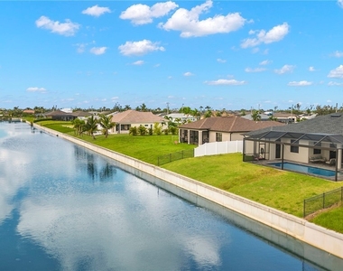 1137 Sw 18th Court - Photo Thumbnail 28